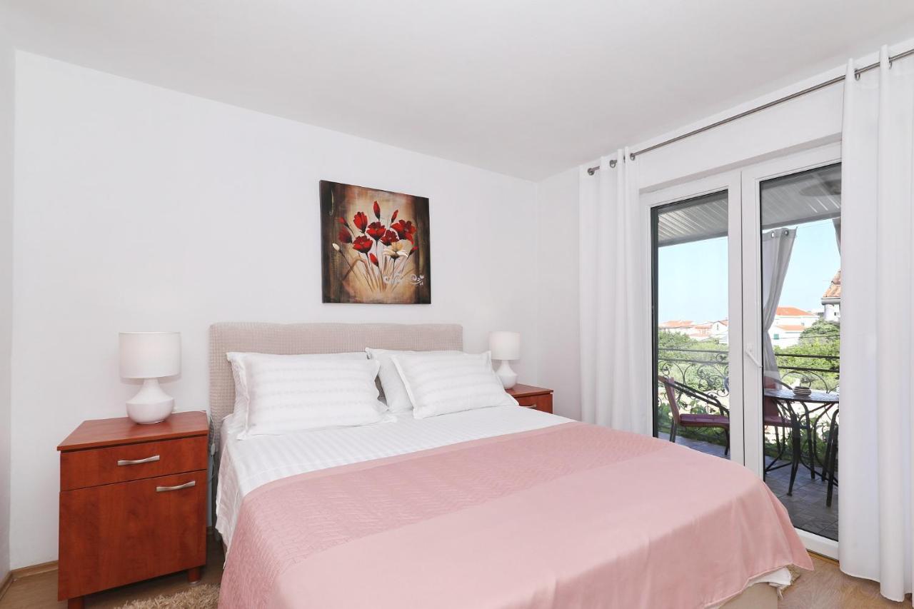 Apartment Rimanic Zara Esterno foto