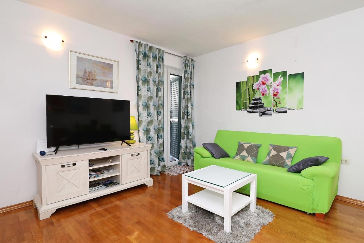 Apartment Rimanic Zara Esterno foto
