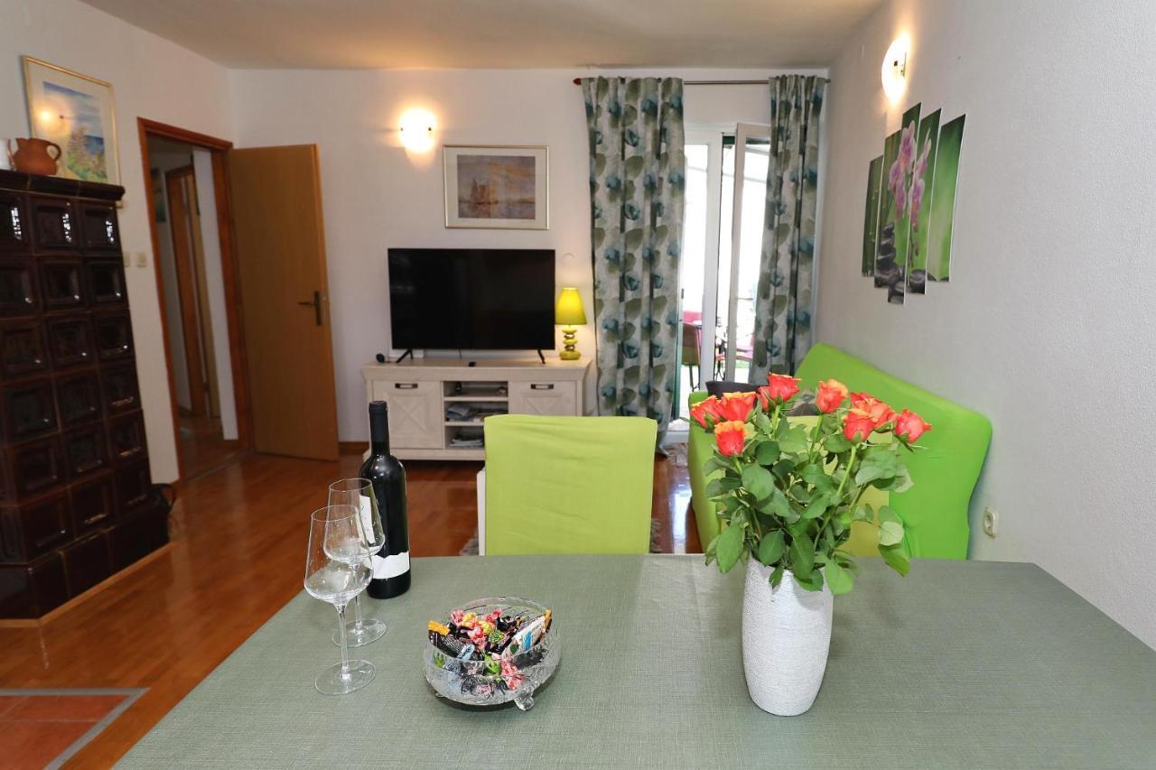 Apartment Rimanic Zara Esterno foto