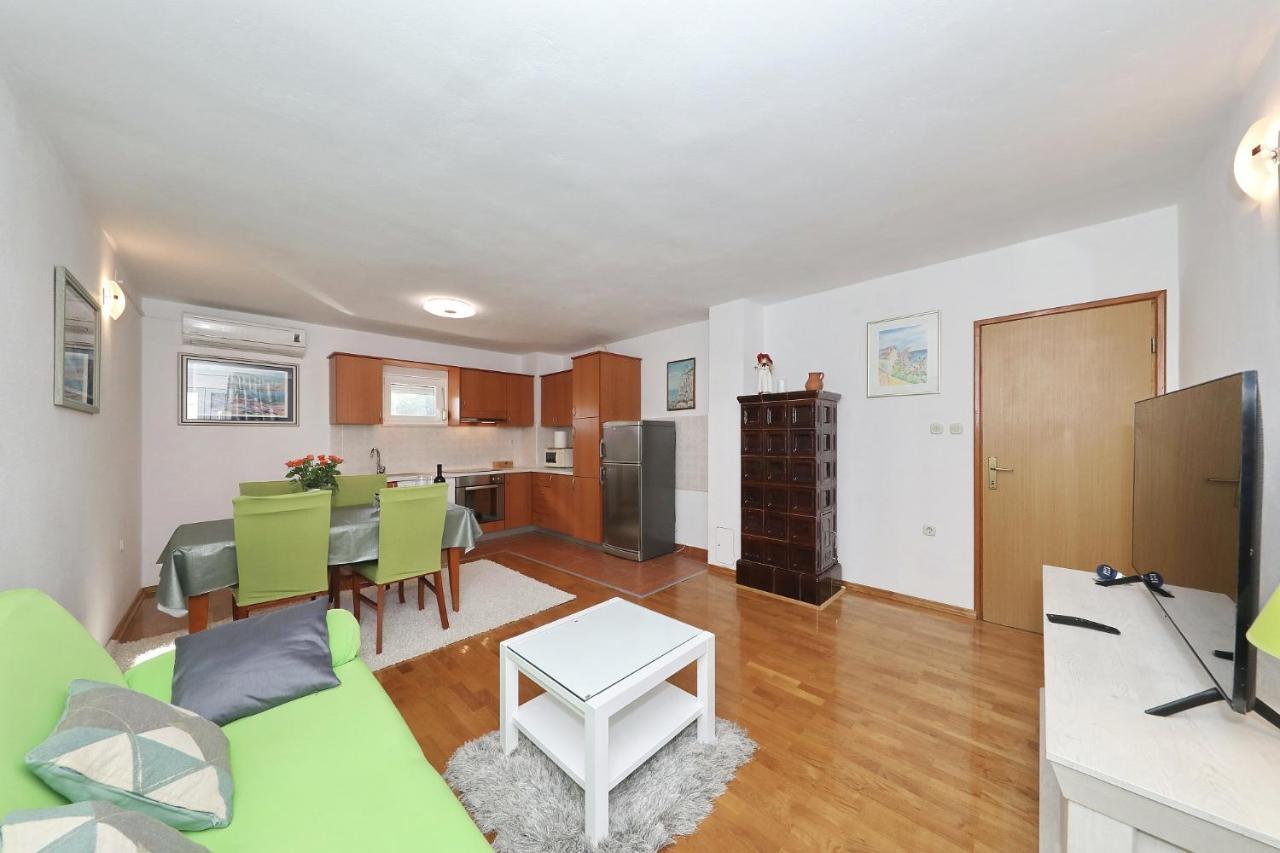 Apartment Rimanic Zara Esterno foto