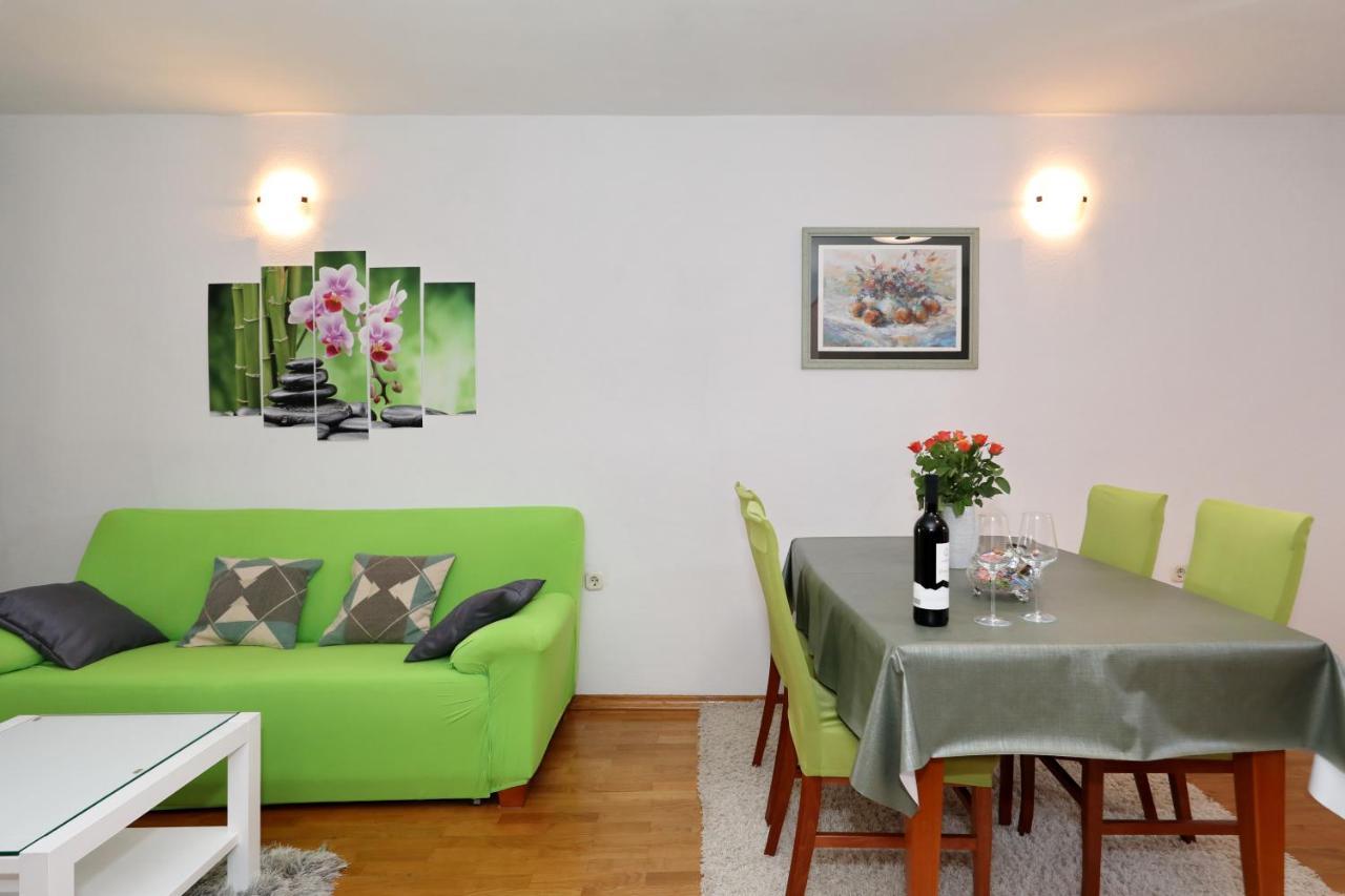 Apartment Rimanic Zara Esterno foto